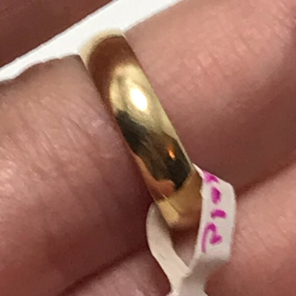 14Kt Gold Wedding Band-Style Ring, Size 5, by Reeds Jewelers - Picture 3 of 12